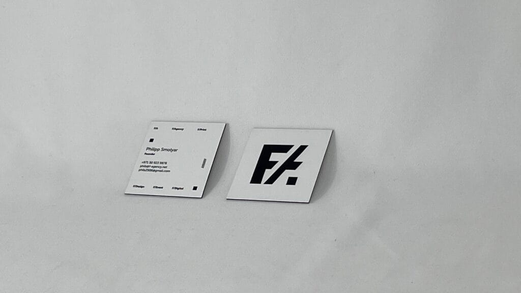 Business card printing services in Dubai